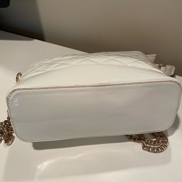 Forever 21 Quilted White Patent Bag - Picture 5 of 8